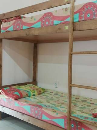 Гостиница Вятка Вятские Поляны Кровать в общем 8-местном номере-2